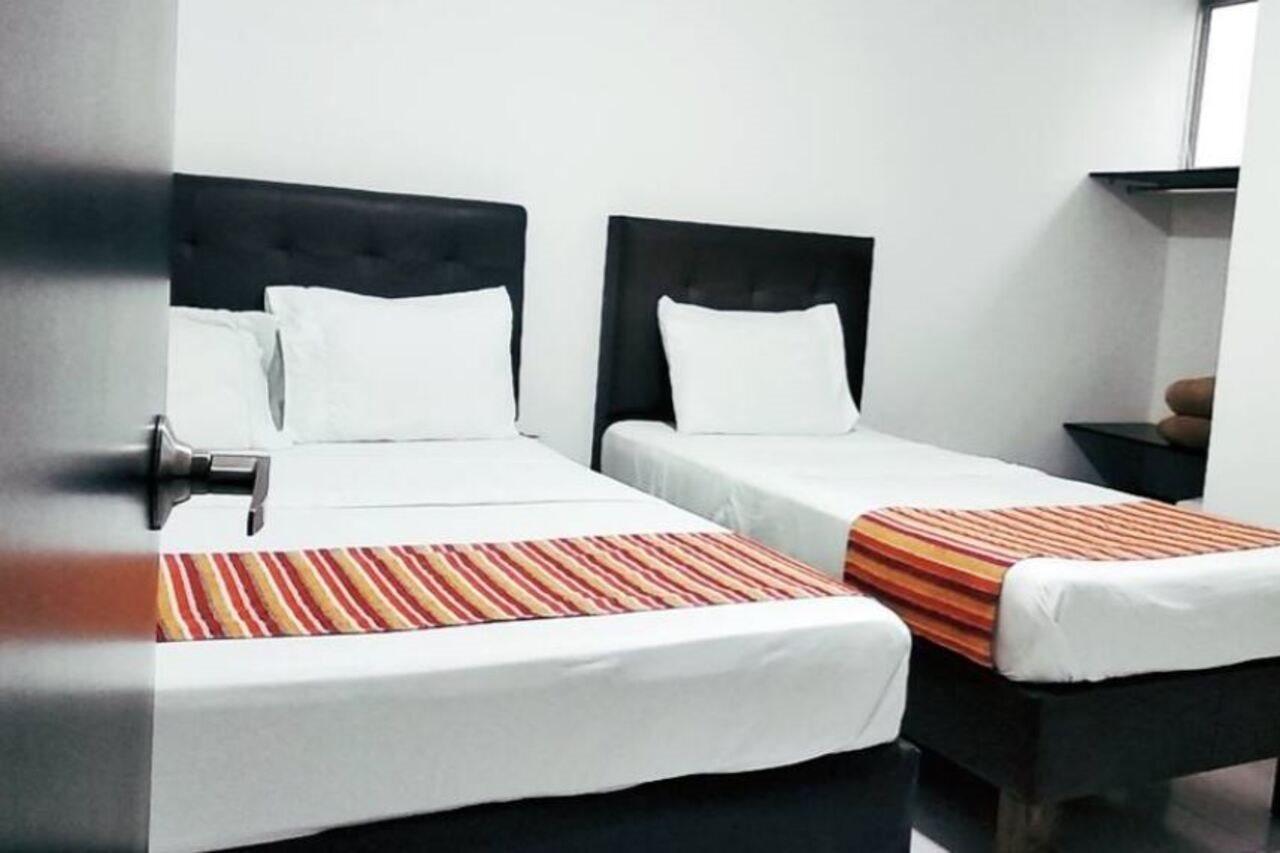 Hotel 9-25 Pereira Kültér fotó