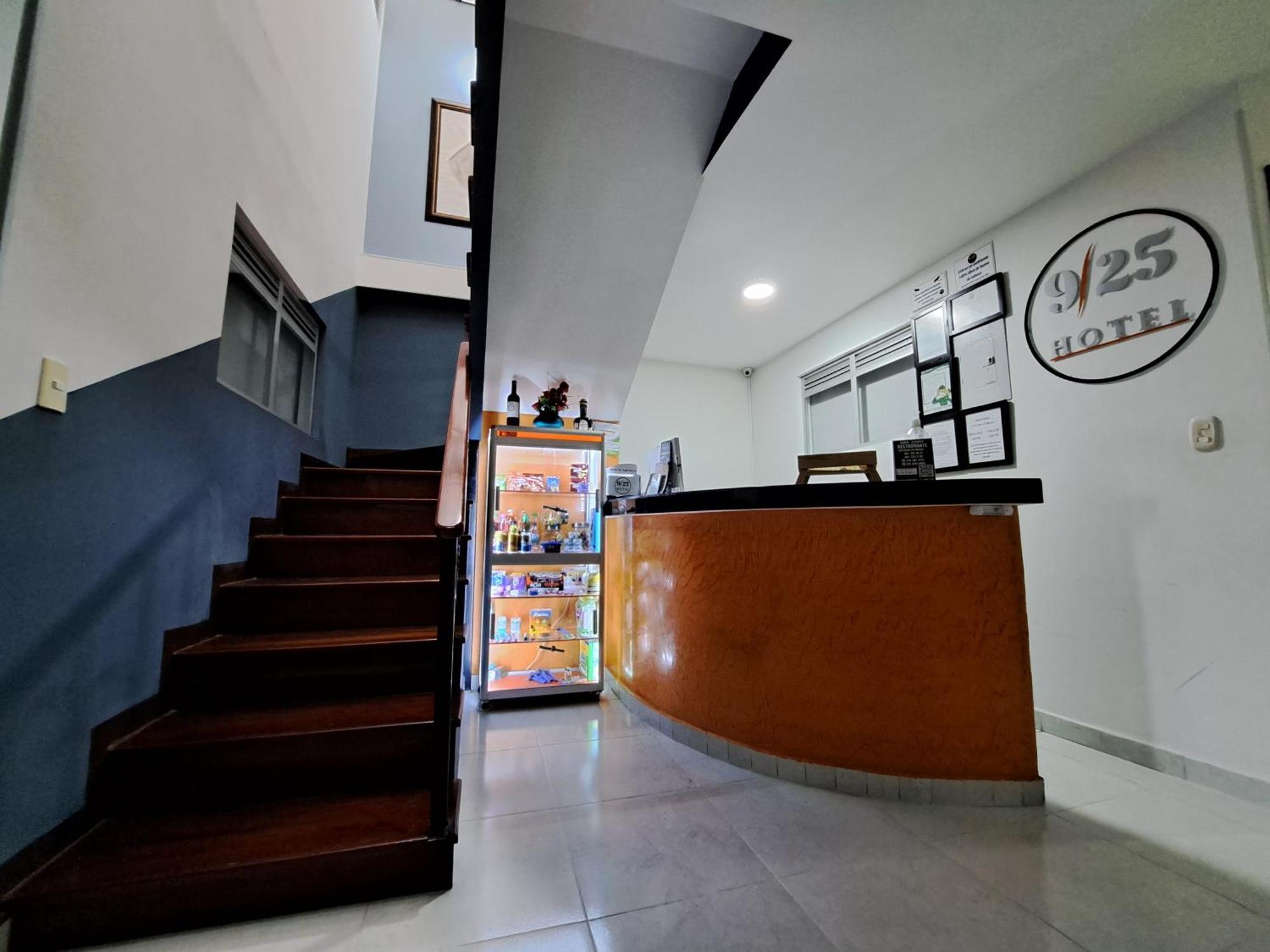 Hotel 9-25 Pereira Kültér fotó